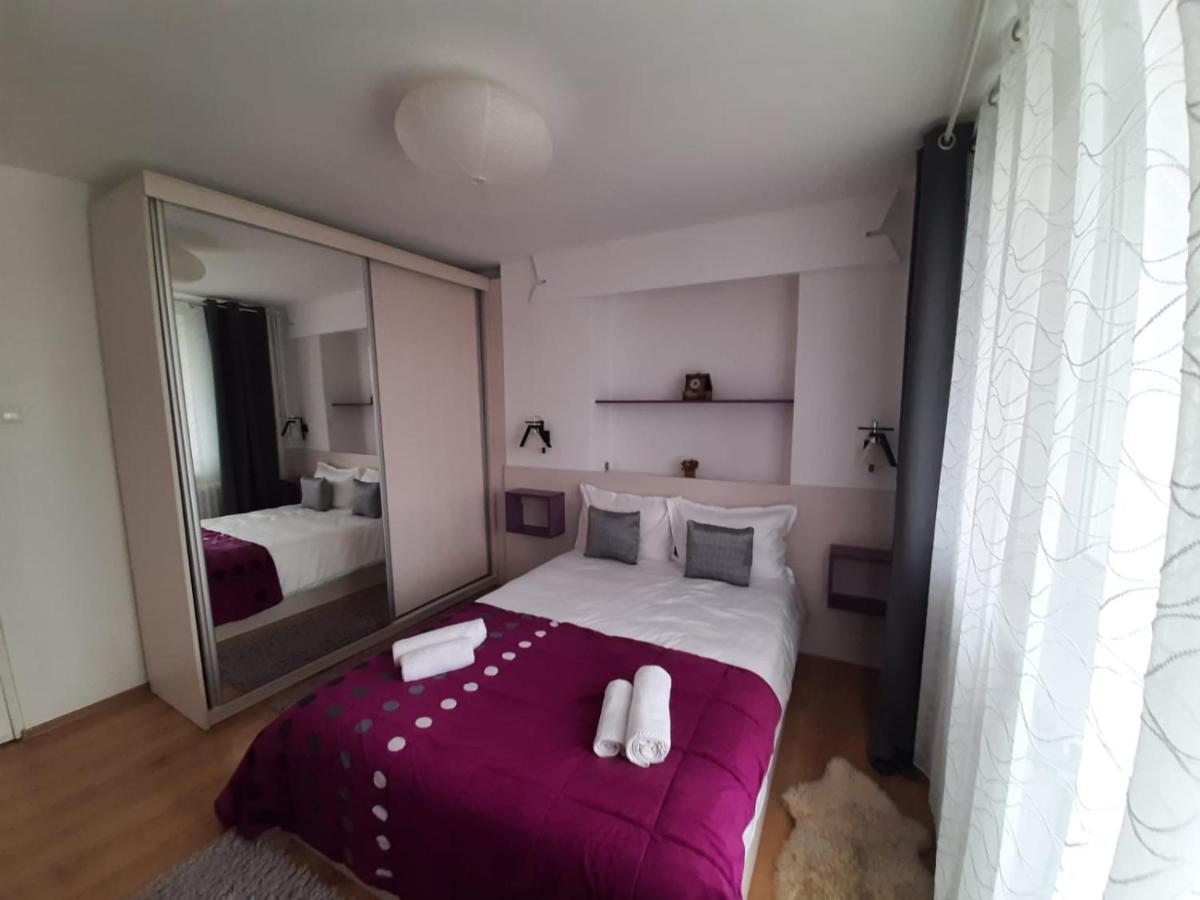Chic Apartament Deva Eksteriør bilde